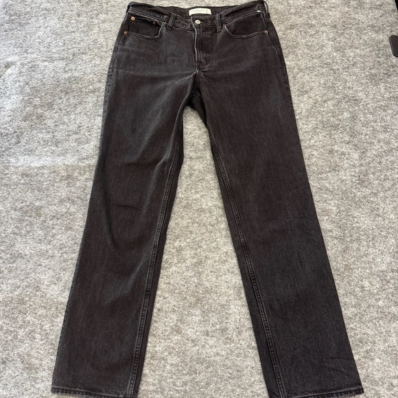 Abercrombie & Fitch Denim - Abercrombie & Fitch The 90s Straight Mid Rise Straight-Leg Casual Jeans